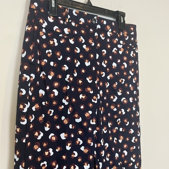 Ann Taylor NWT The Crop Navy Multicolor Animal Print Cropped Pants Curvy Size 8 - Picture 5 of 12